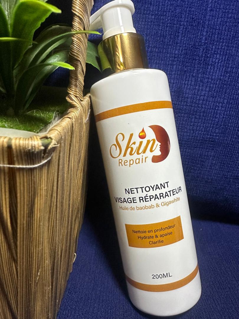 Nettoyant visage réparateur